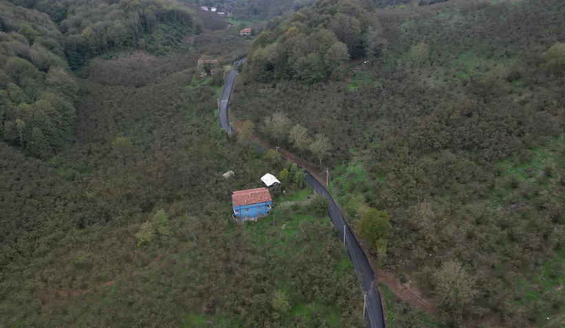 Kocaali'de 4 mahallenin yolu yenilendi
