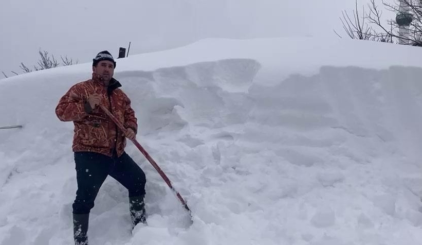 Kocaali'de kar temizliği Doğu illerini aratmadı