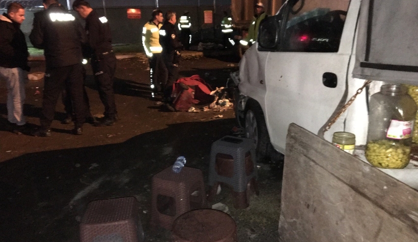 Köfte yediği esnada tırın altında kalmıştı kurtarılamadı