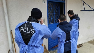 Komşuda 3 bina karantinaya alındı