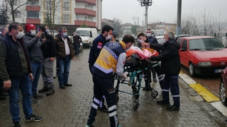 Komşuda 4 kişi  karbonmonoksit gazından zehirlendi