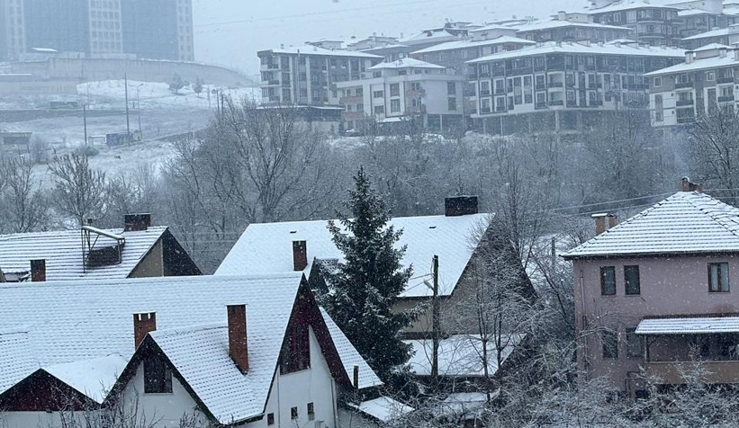 Komşuda beklenen kar yağışı başladı