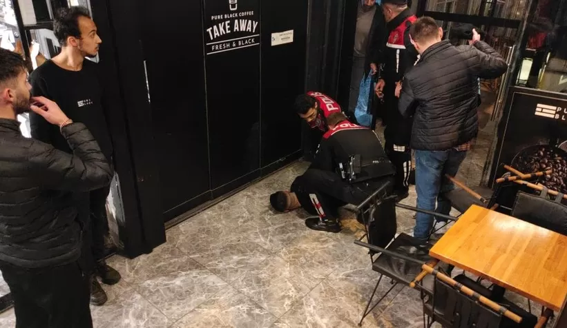 Komşuda bıçaklı kavga: 2 yaralı