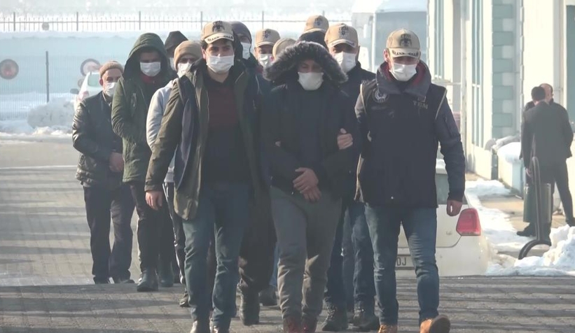 Komşuda DEAŞ operasyonu: 9 gözaltı