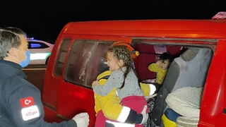 Komşuda feci kaza: Çocuklar ağlayınca fark edildi