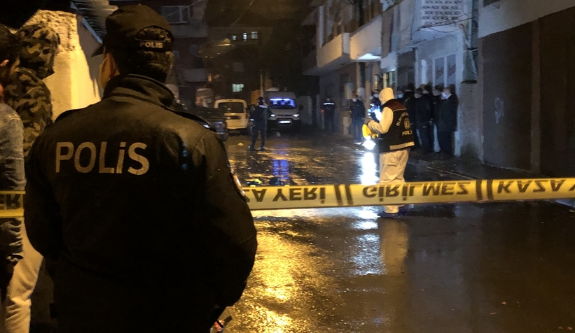 Komşuda kan donduran cinayet