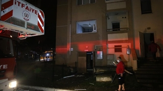 Komşuda mahalleyi sokağa döken patlama