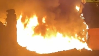 Komşuda mahalleyi sokağa döken yangın