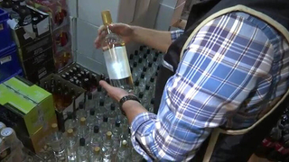 Komşuda sahte içki operasyonu