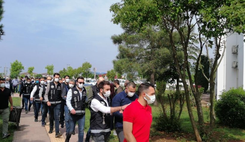 Komşuda silah kaçakçılığı operasyonu: 9 gözaltı