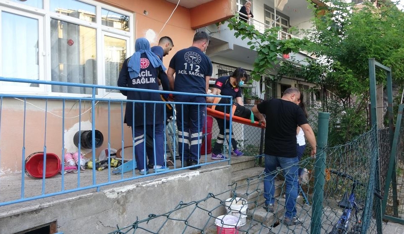 Komşuda silahlı bıçaklı kavga: 3 yaralı