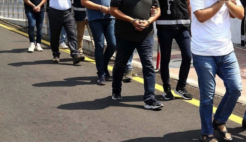 Komşuda uyuşturucu operasyonu: 12 tutuklama