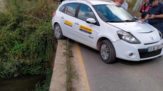 Köprüde kafa kafaya çarpıştılar: 1 yaralı