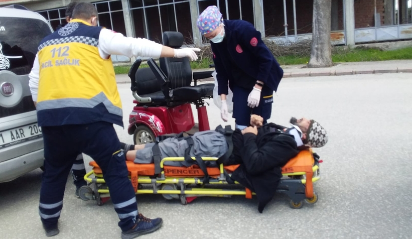 Korkutan kaza; Hastaneye kaldırıldı