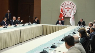 Koronavirüs Bilim Kurulu 'aşı' gündemiyle toplanıyor