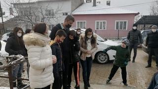 Korsanlar tarafından kaçırılan denizci ailesine kavuştu