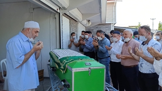 Küçücek'te cinayet kurbanına zor veda