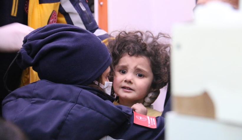 Küçük Mina 37 saat sonra kurtarıldı