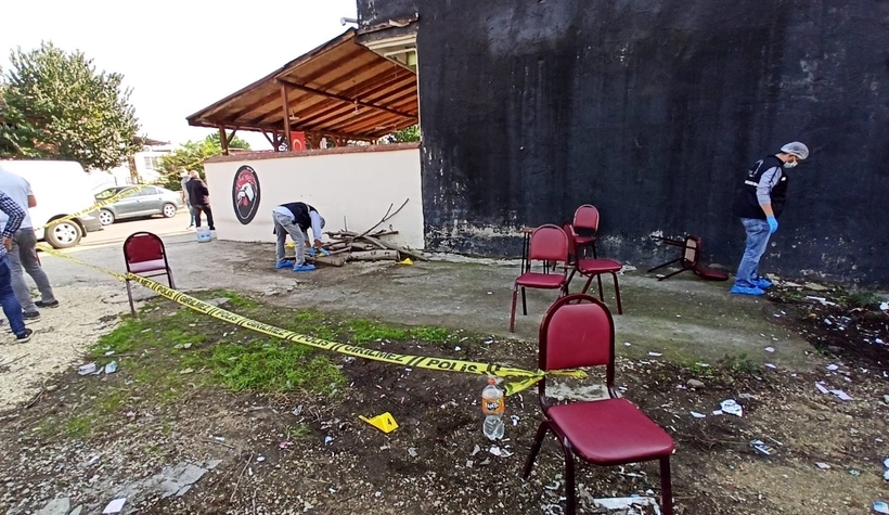 Küfürlü konuşmayın uyarsında silahlar çeklidi: 1 yaralı