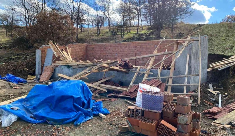 Kümes inşaatının çatısı çökmüştü: Ölü sayısı 2'ye çıktı