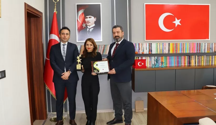 Küresel öğretmen ödülünü kazandı