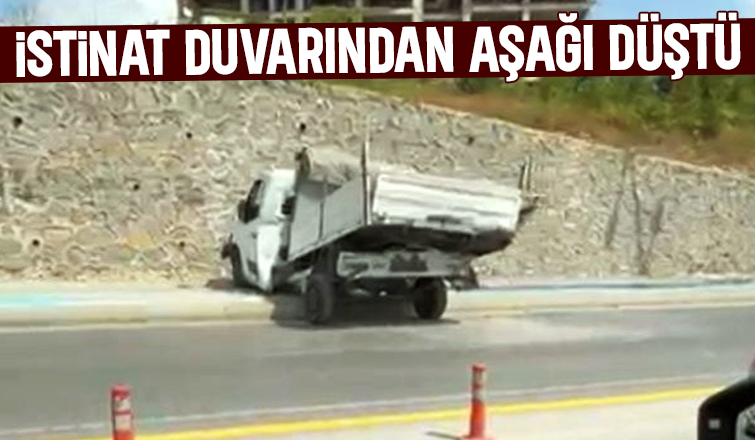 Kampüs yolunda kamyonet istinat duvarından düştü
