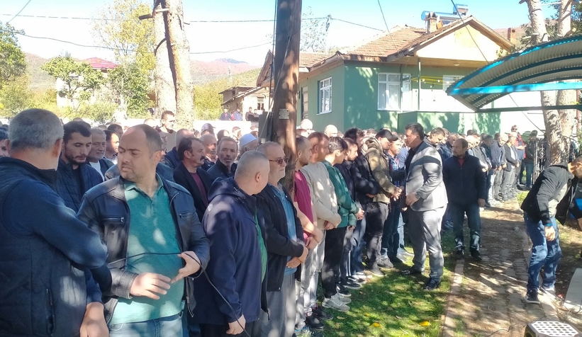 Kuyuya düşen işçiye acı veda