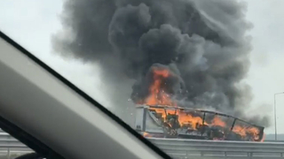 Kuzey Marmara Otoyolu'nda tır, alevler içinde yandı