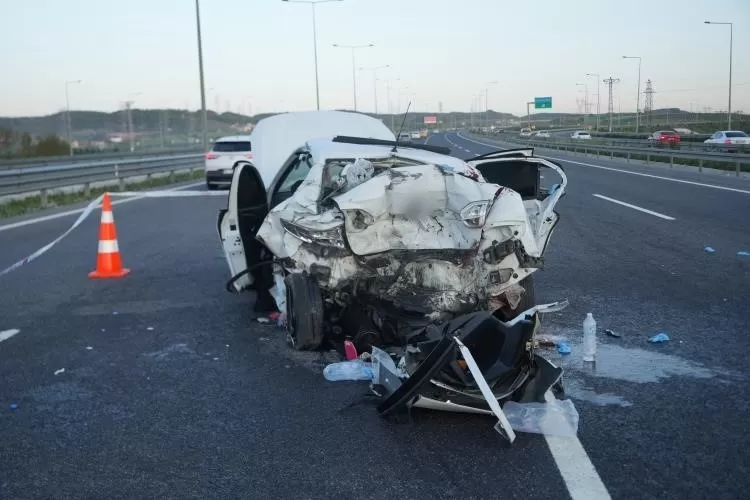 Kuzey Marmara Otoyolu’nda feci kaza: 2 ölü 4 yaralı