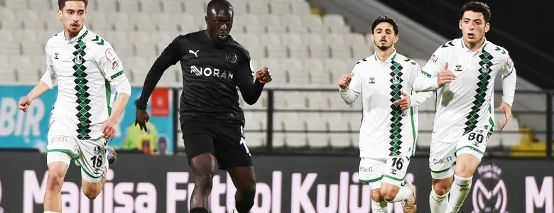 Lige veda maçında hezimet: Sakaryaspor 5-0 yenildi