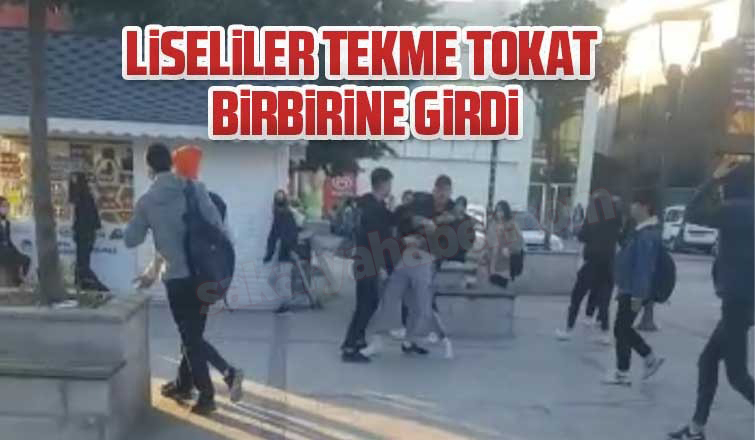 Liseliler tekme tokat birbirine girdi