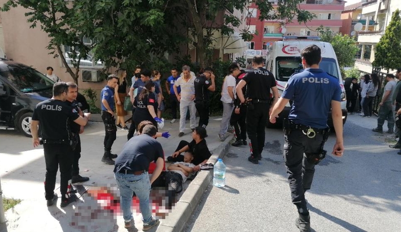 Liselilerin meydan savaşı: 5 yaralı