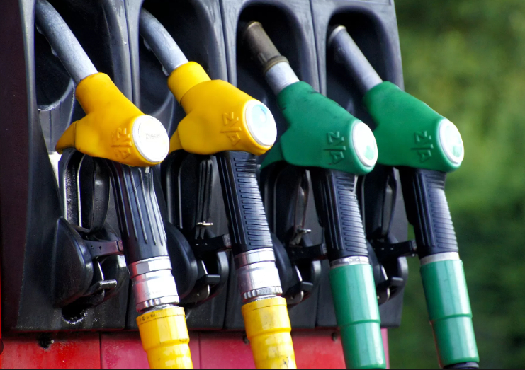 LPG'ye indirim, benzin ve motorine zam geldi