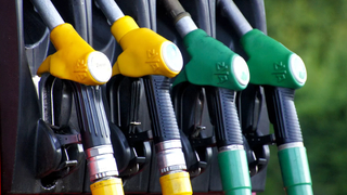 LPG'ye indirim, benzin ve motorine zam geldi