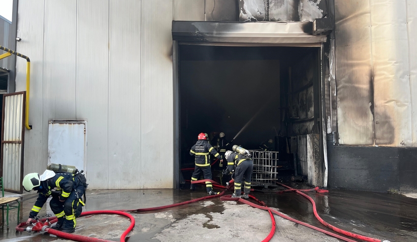 Madeni yağ fabrikasında korkutan yangın