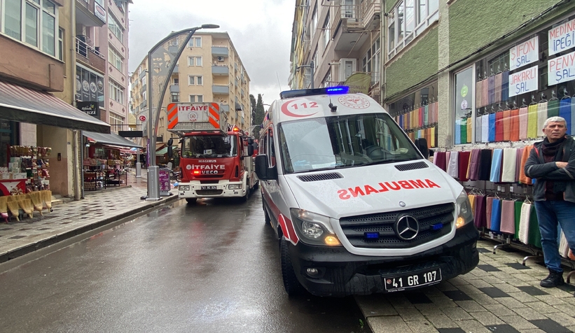 Mağaza deposunda yangın