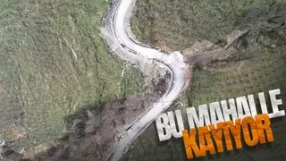 Mahalle kaymaya başladı,  vatandaşlar tedirgin