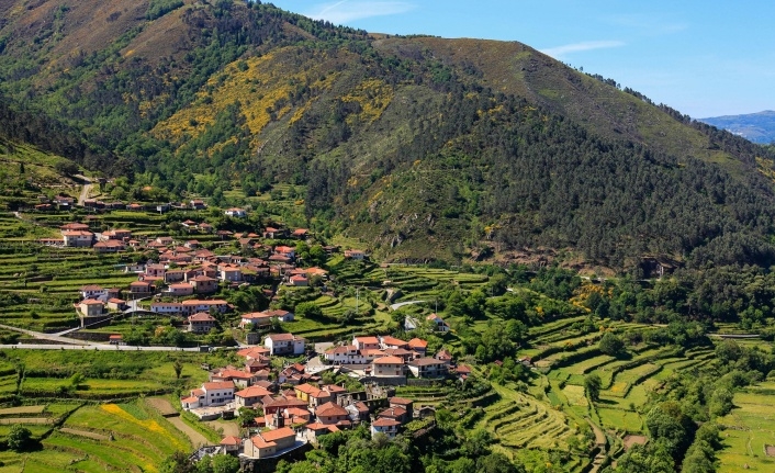 Mahalleye dönüşen köyler bir dilekçe ile kırsal mahalle olabilmeli 