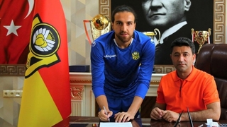 Malatyaspor kalecisi Ahmet Eyüp'ten acı haber