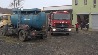 Mama fabrikasında yangın