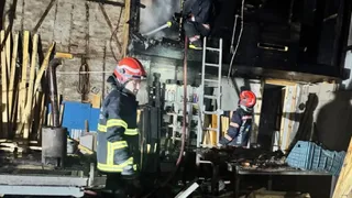 Marangoz atölyesinde yangın çıktı