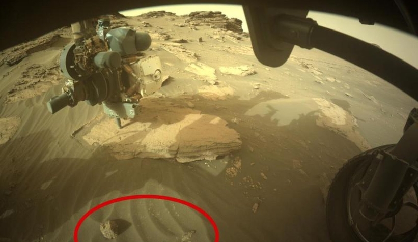 Mars'ta keşfedilen gizemli cisim kayboldu