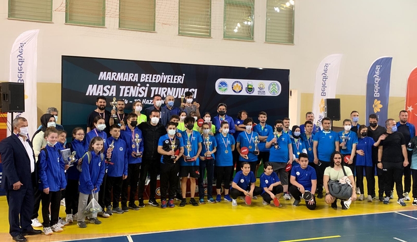Masa tenisi turnuvasında kazanan Sakaryalı sporcular oldu