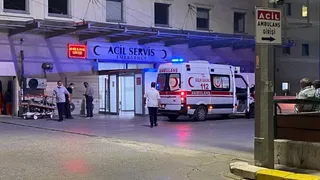 Mera dönüşü kaza; Traktör altında kaldı