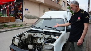 Meşhur film sahnesi gerçek oldu; Baba akü yok!