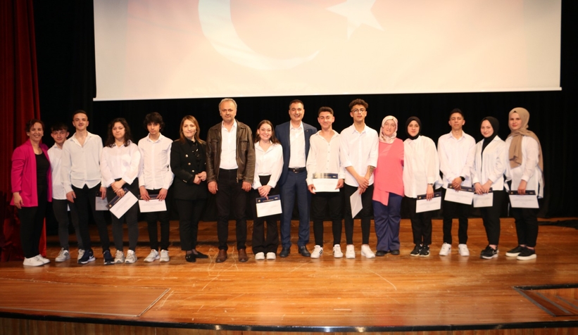 Mesleki Eğitim Merkezi öğrencileri 19 Mayıs’ı SGM’de kutladı