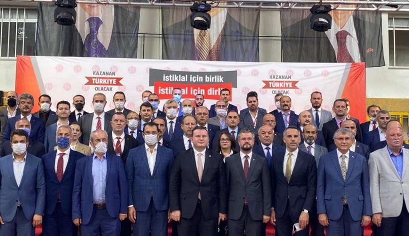 MHP'de Ahmet Ziya Akar güven tazeledi