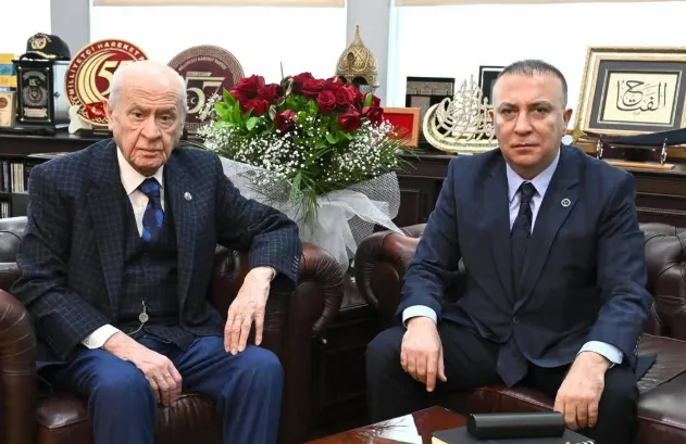 MHP'de üst düzey istifa