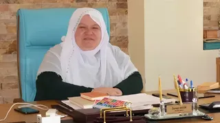 Mihalgazi Belediye Başkanı Zeynep Güneş SAÜ'den mezun olmuş