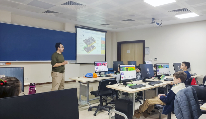 Mikro:Bit eğitimi ile geleceğin teknolojisini tanıdılar